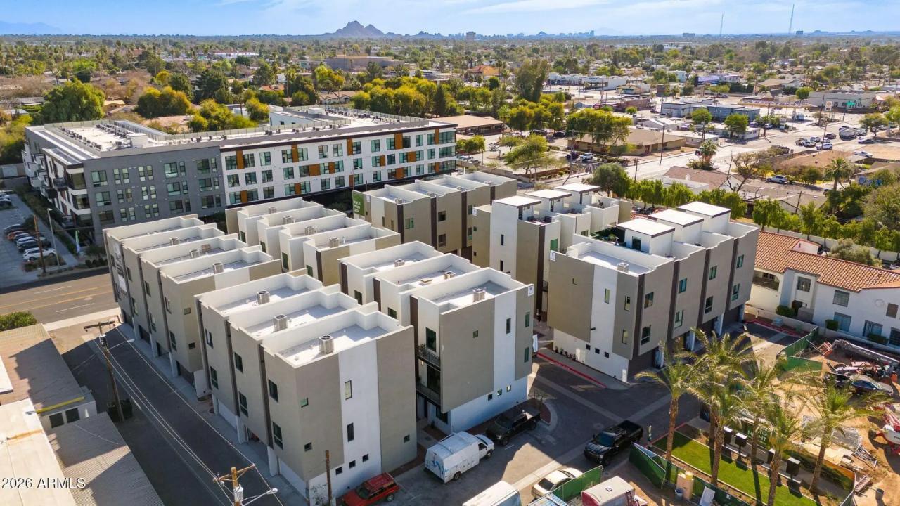 Real Estate Picture 53