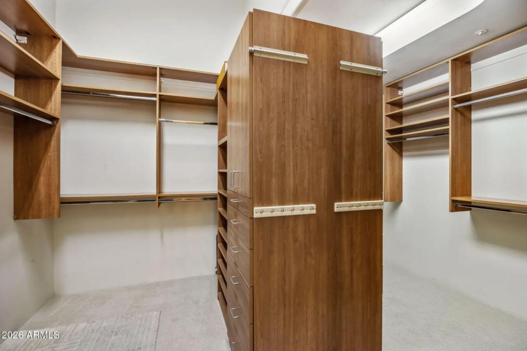 Real Estate Picture 22