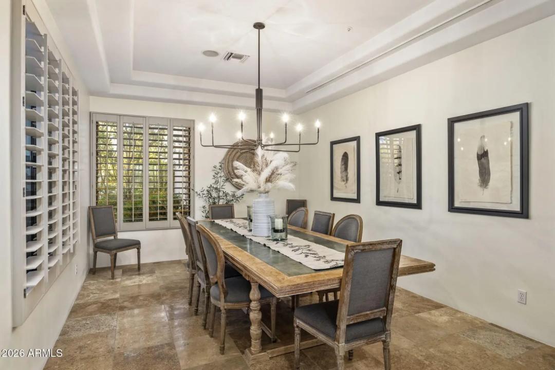 Real Estate Picture 18
