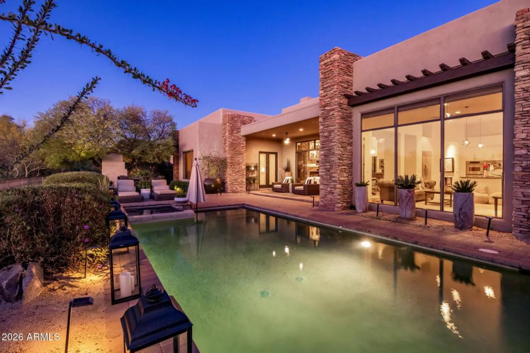 Real Estate Picture 12
