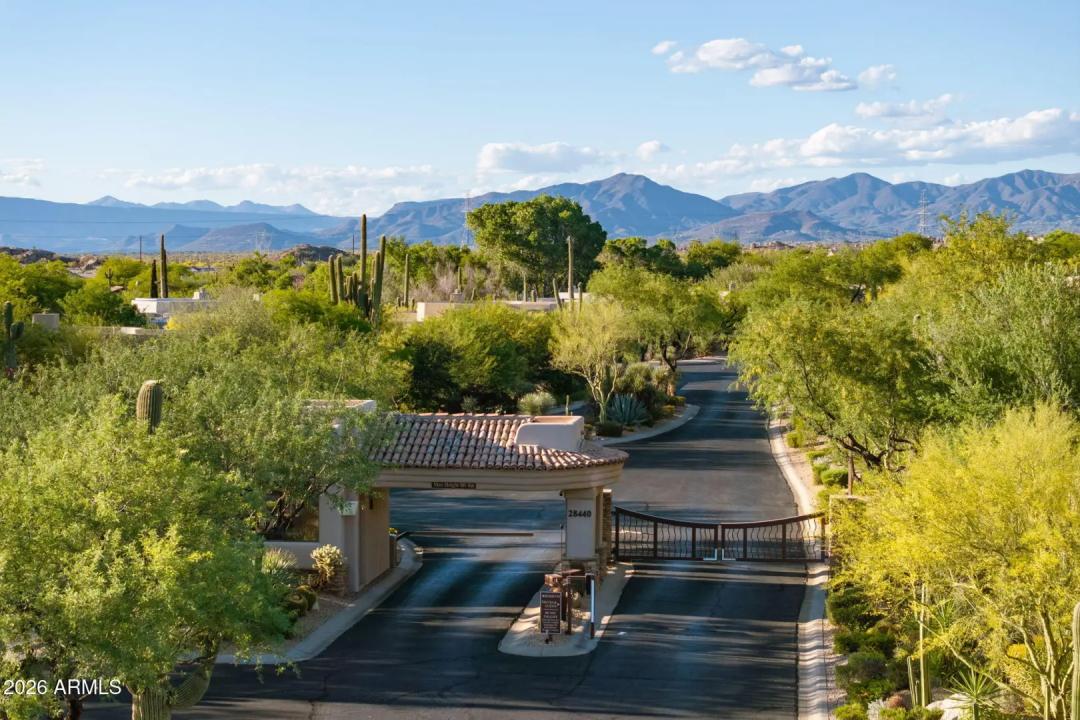 Real Estate Picture 39