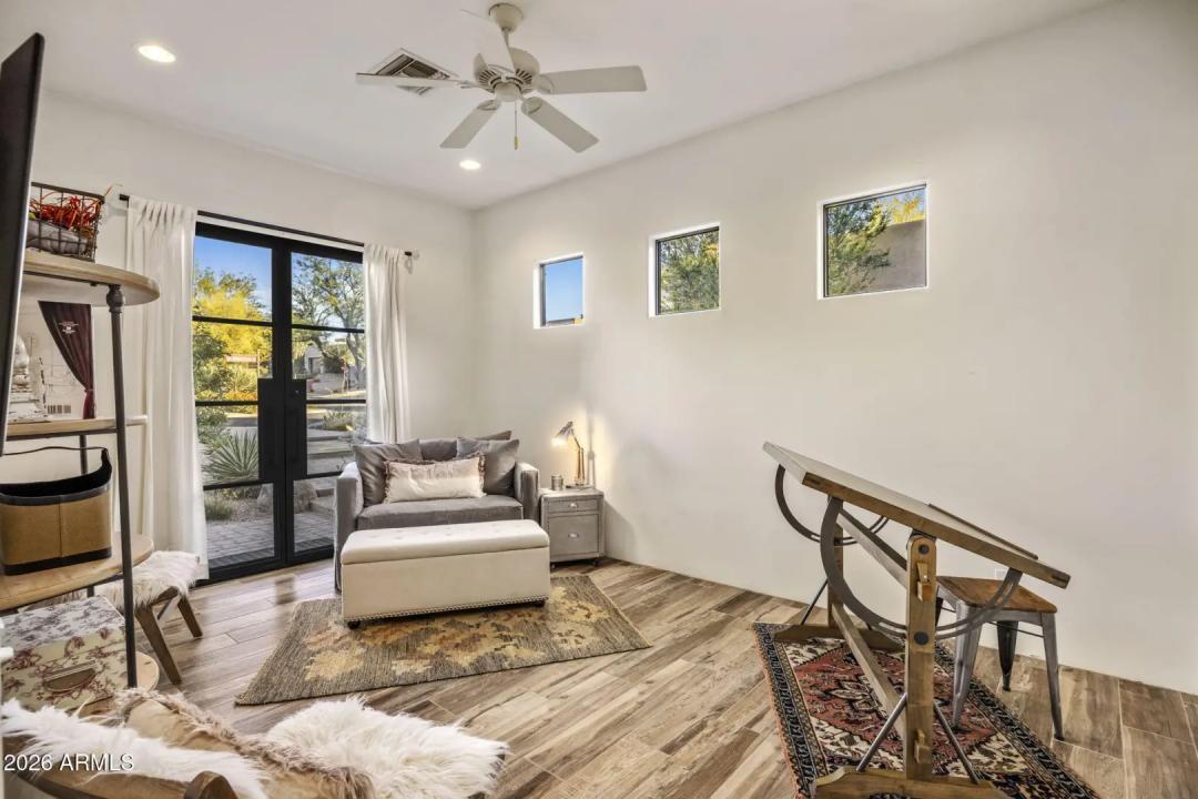 Real Estate Picture 25