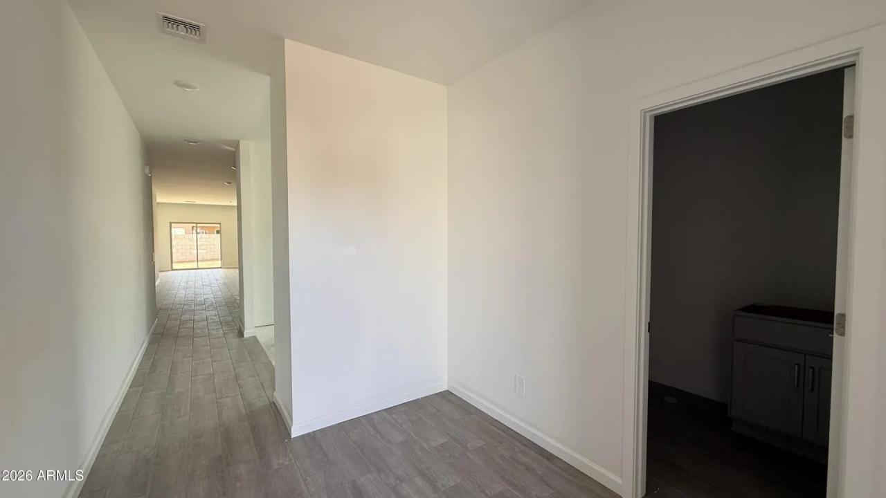 Real Estate Picture 2