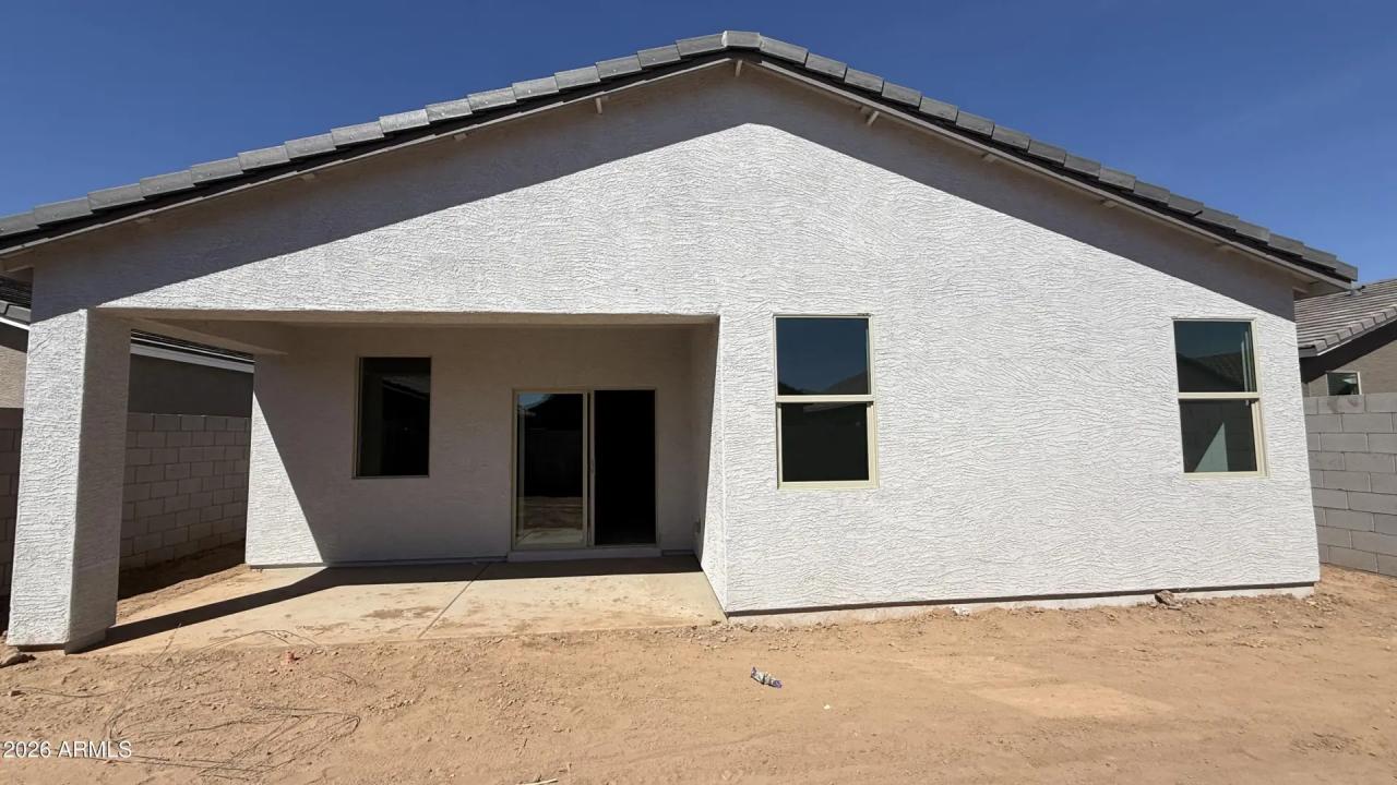 Real Estate Picture 18