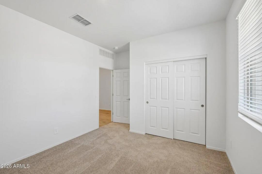Real Estate Picture 18