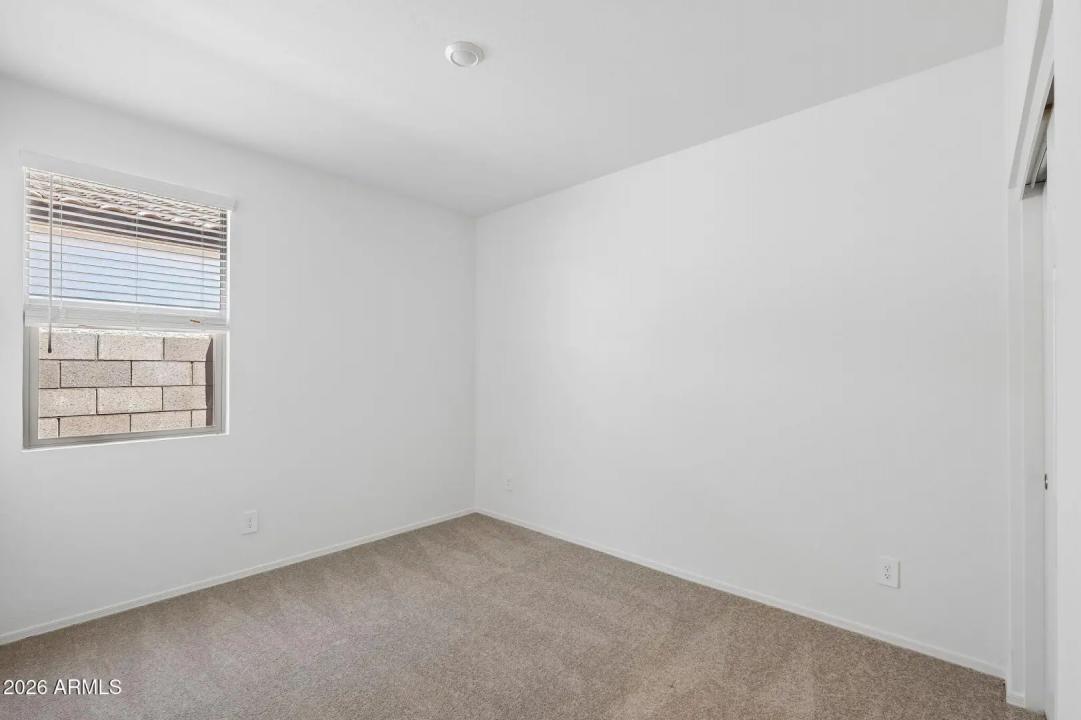 Real Estate Picture 20