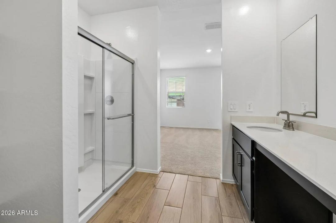Real Estate Picture 29