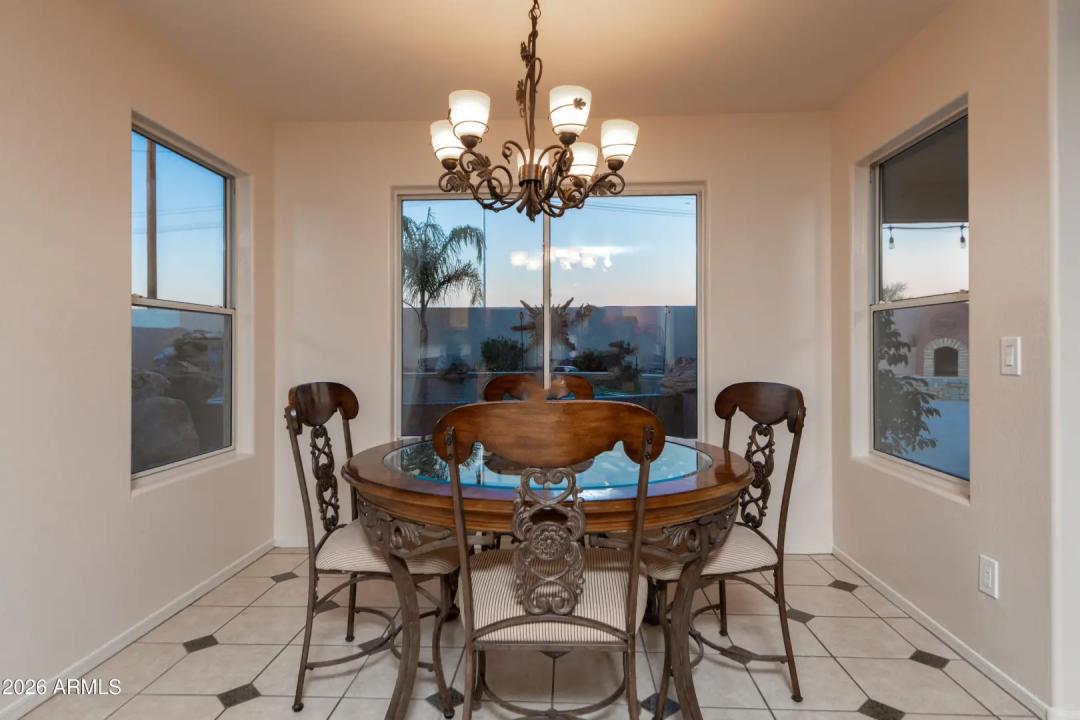 Real Estate Picture 7