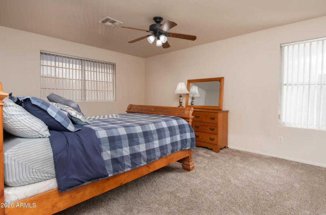 Real Estate Picture 16