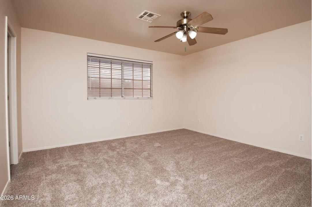 Real Estate Picture 18