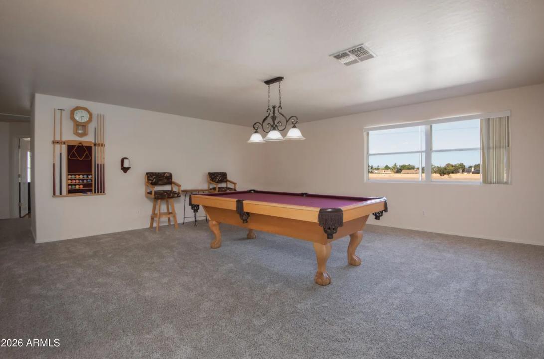 Real Estate Picture 8