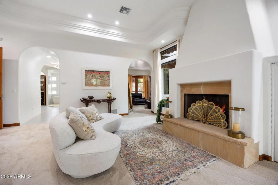 Real Estate Picture 15