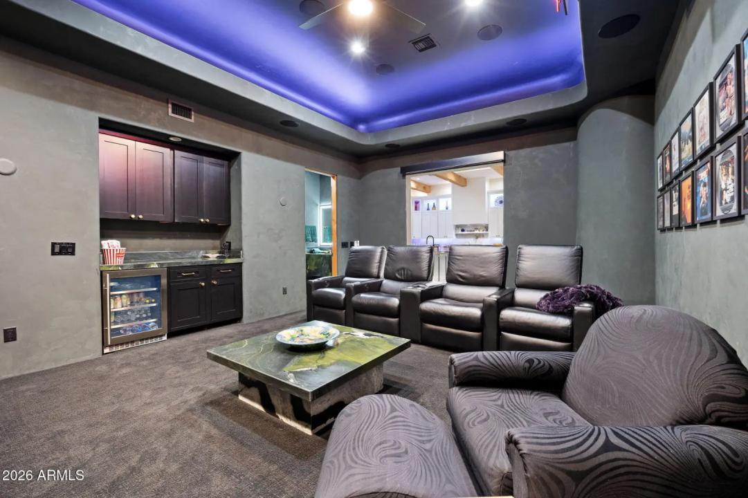 Real Estate Picture 10