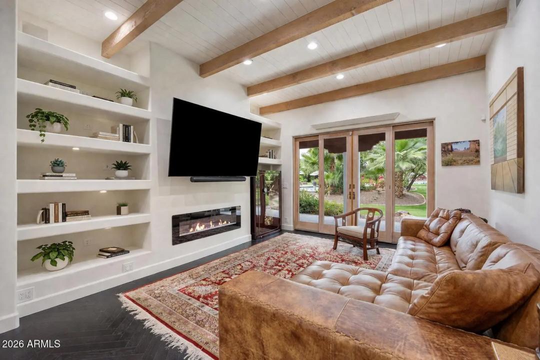 Real Estate Picture 28