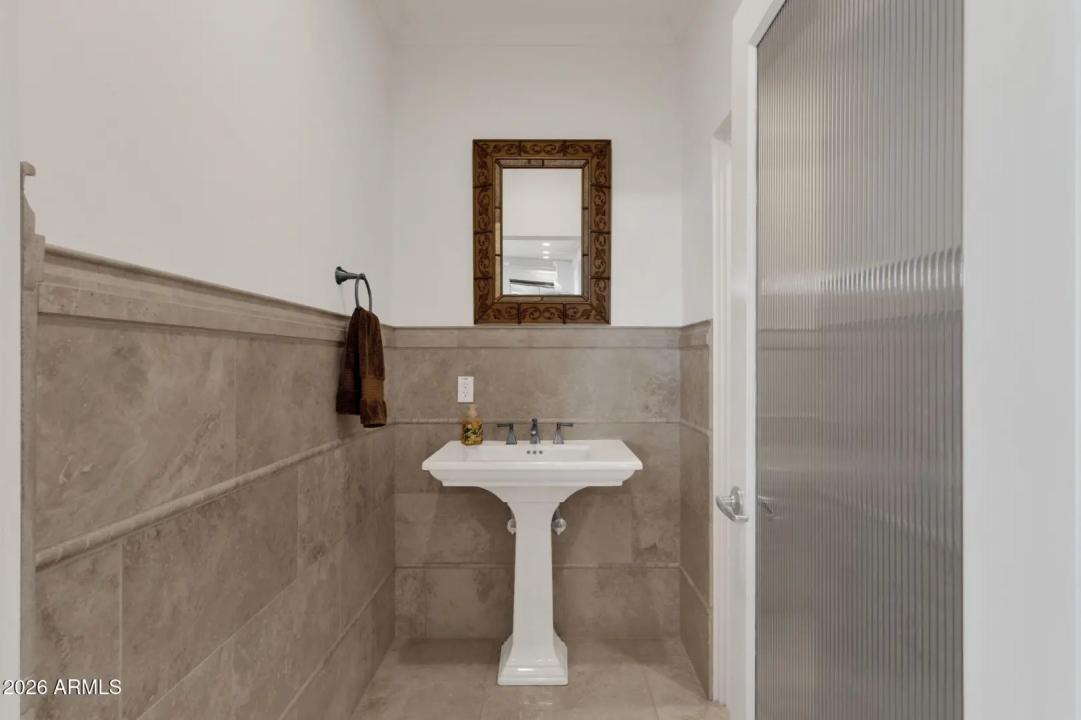 Real Estate Picture 21