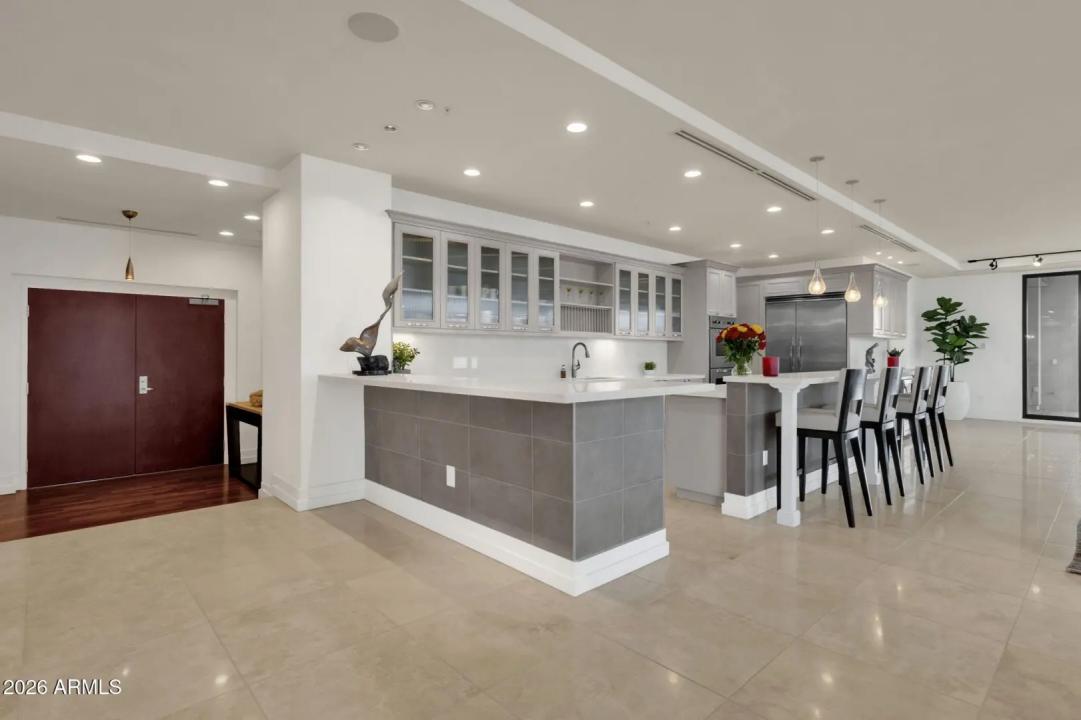 Real Estate Picture 23