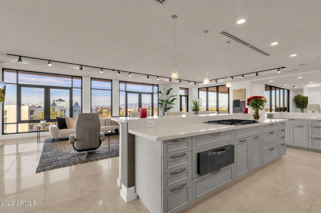 Real Estate Picture 28