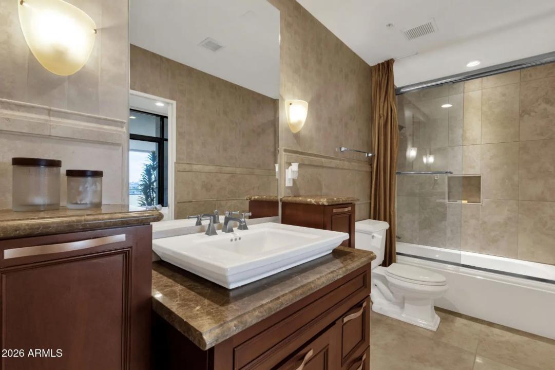 Real Estate Picture 52