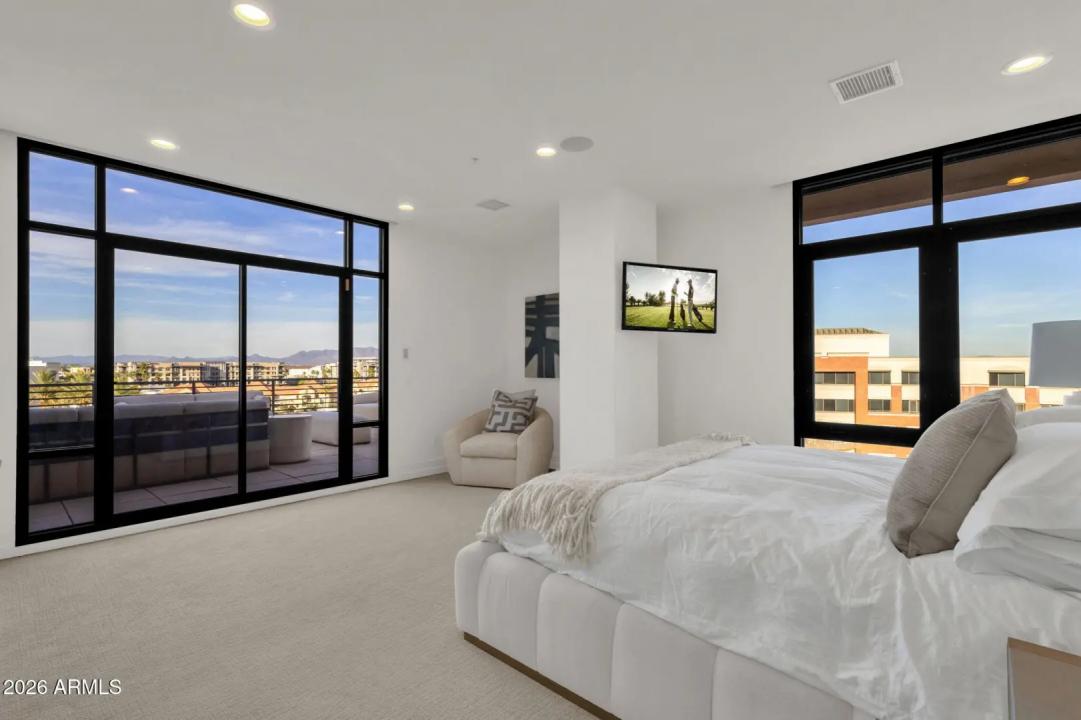 Real Estate Picture 60