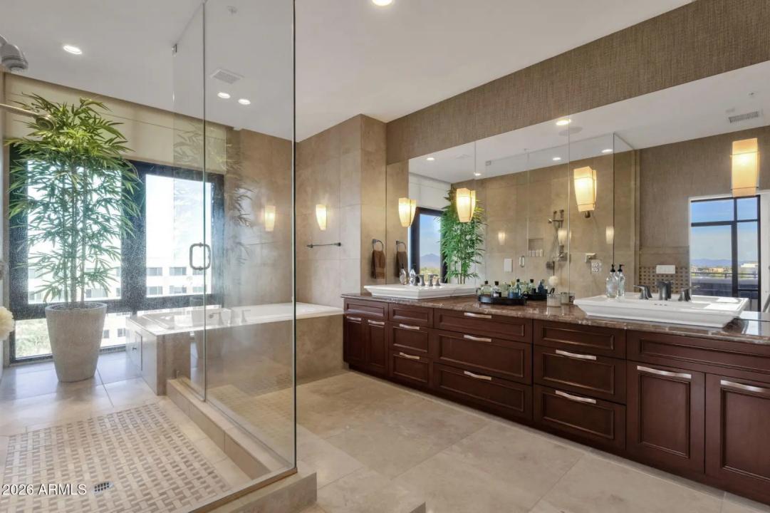 Real Estate Picture 64