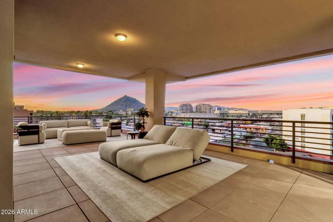 Real Estate Picture 75