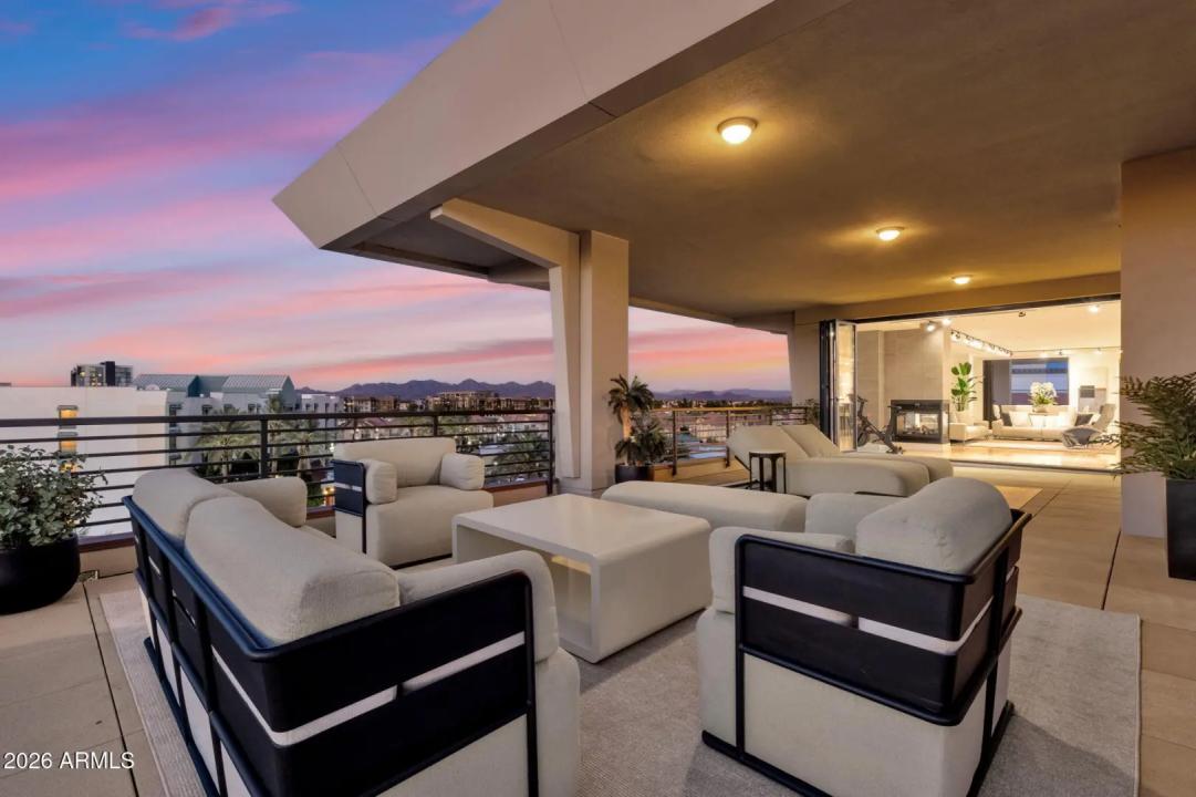 Real Estate Picture 97