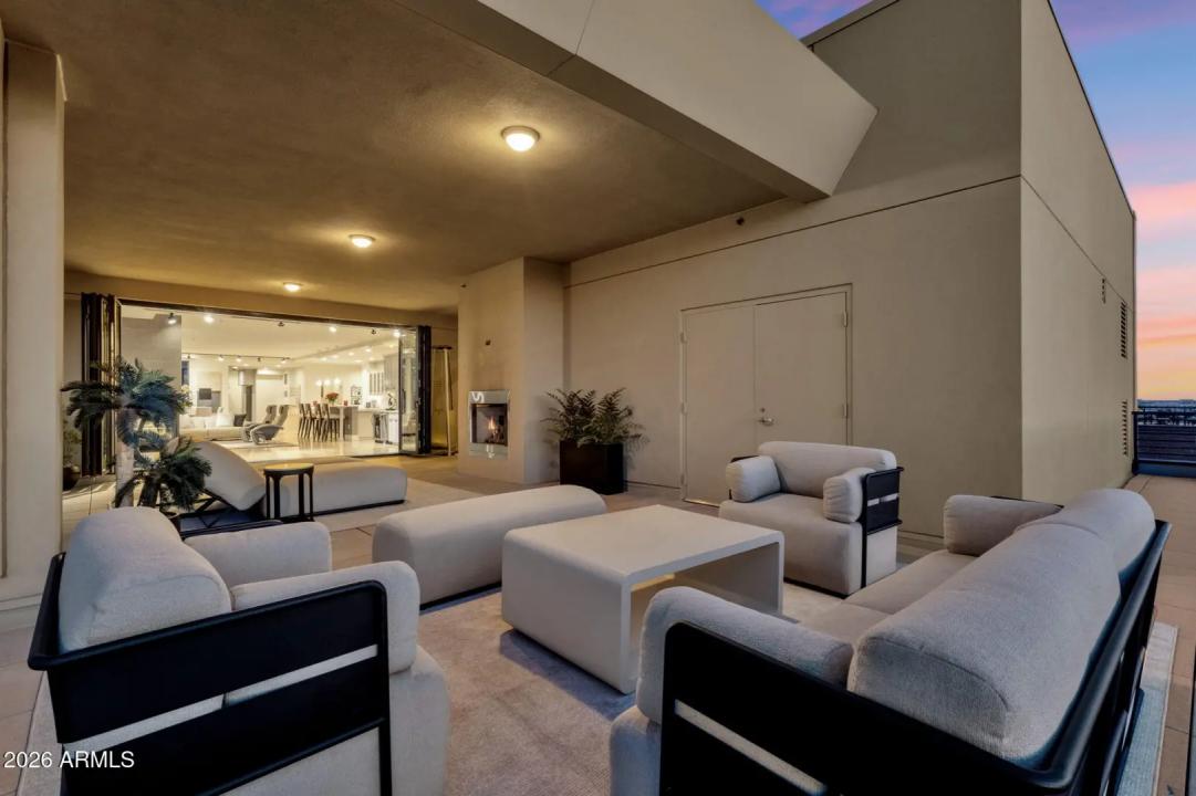 Real Estate Picture 98