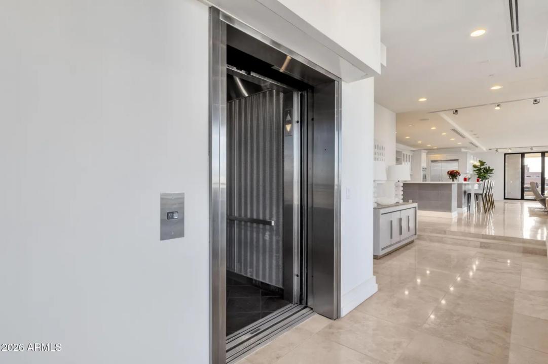 Real Estate Picture 102