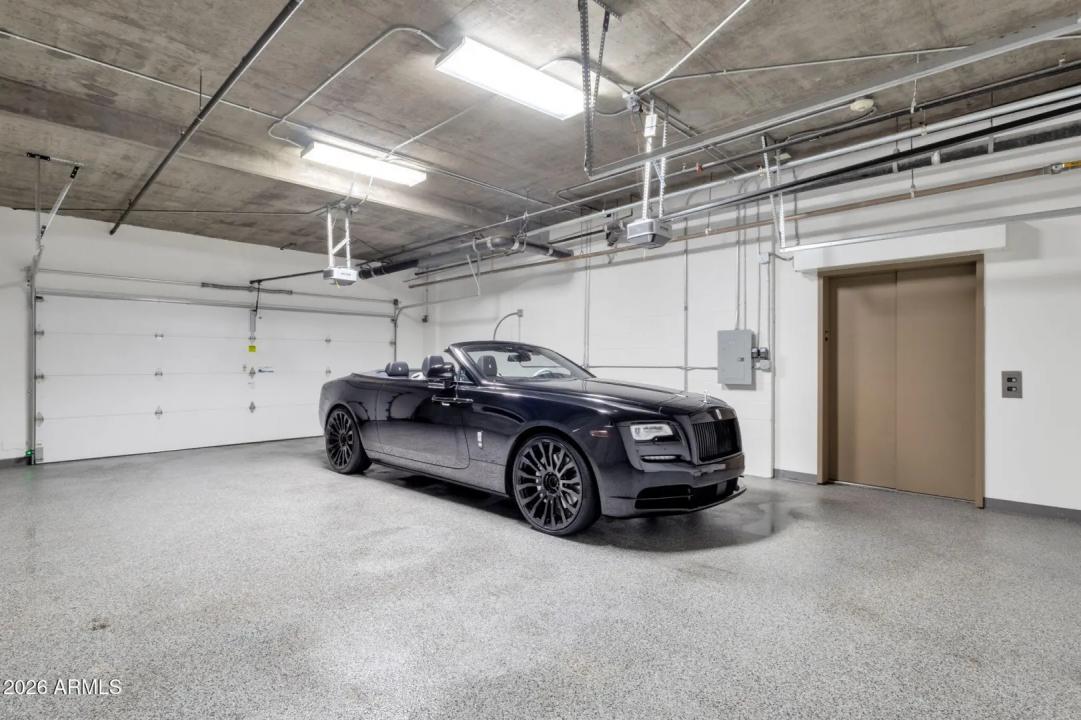 Real Estate Picture 104