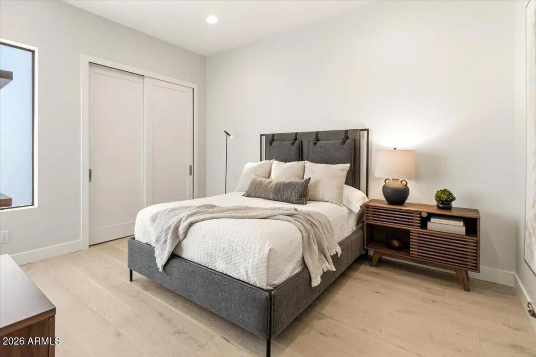 Real Estate Picture 52