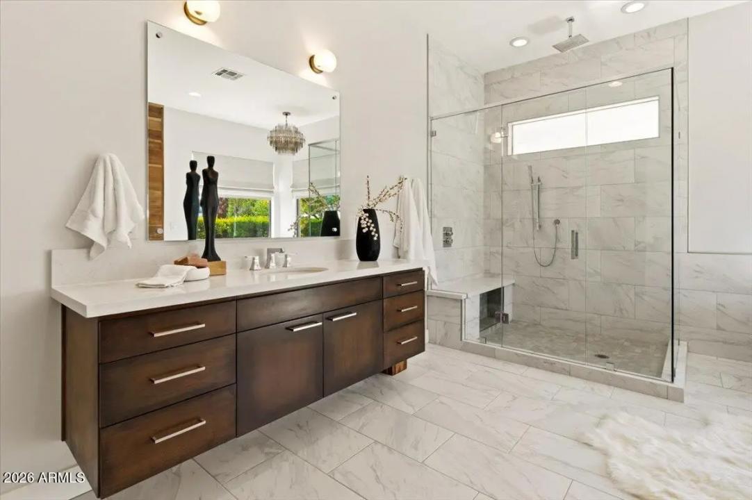 Real Estate Picture 38