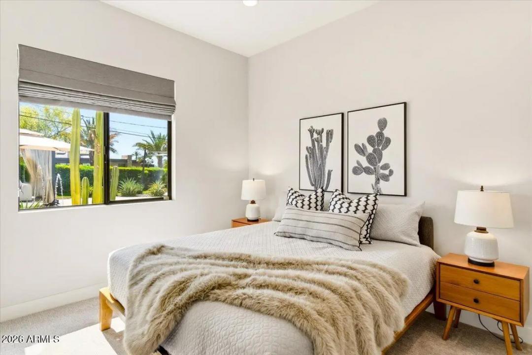 Real Estate Picture 43