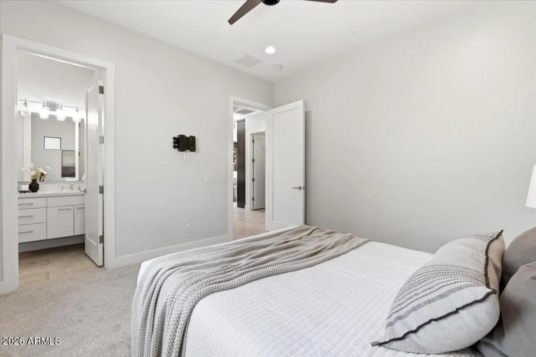 Real Estate Picture 46