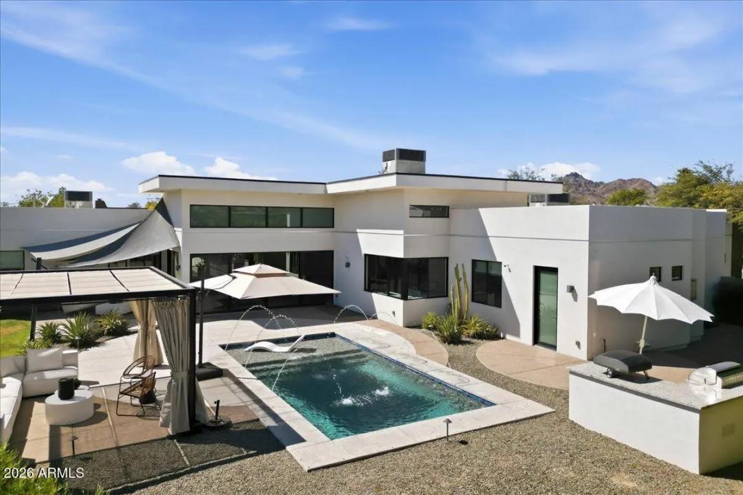 Real Estate Picture 70