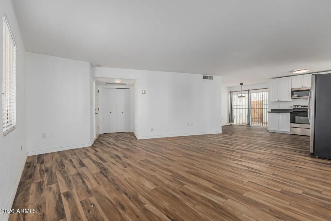 Real Estate Picture 2