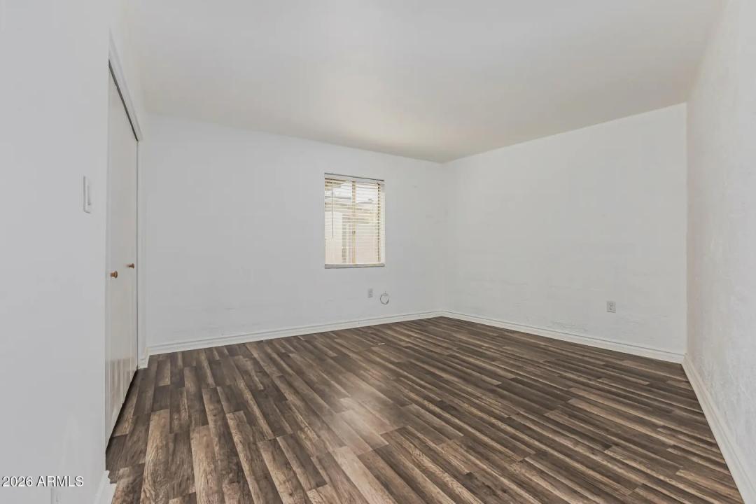 Real Estate Picture 10