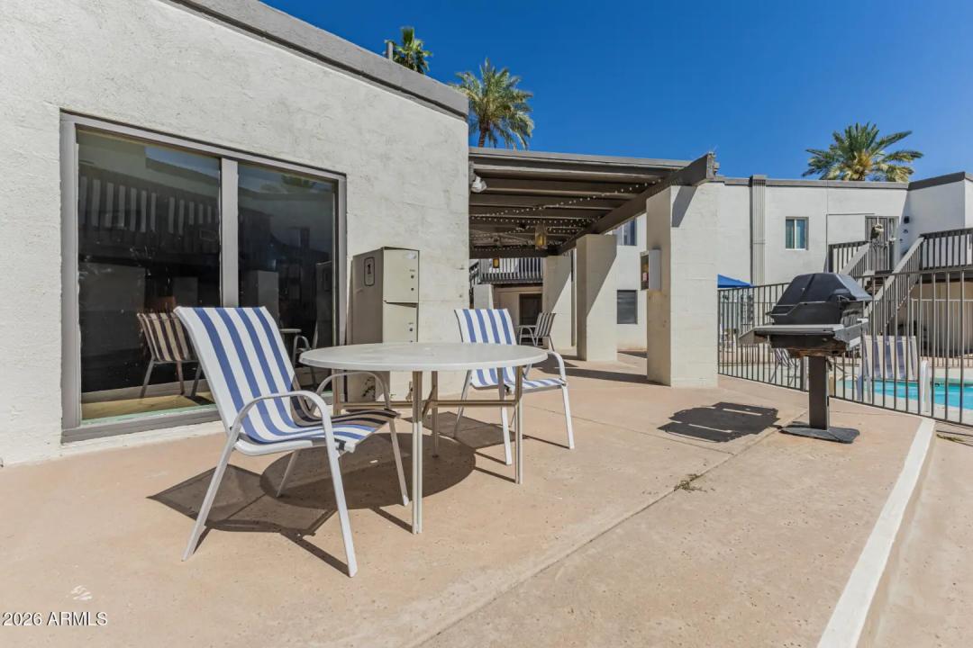 Real Estate Picture 15