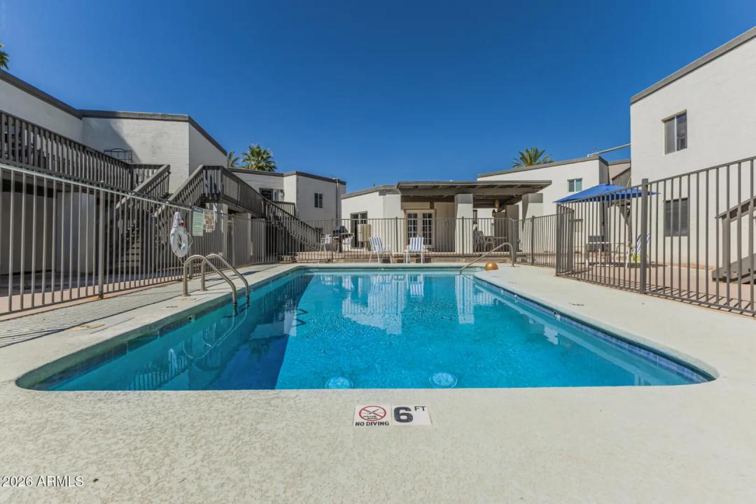 Real Estate Picture 16