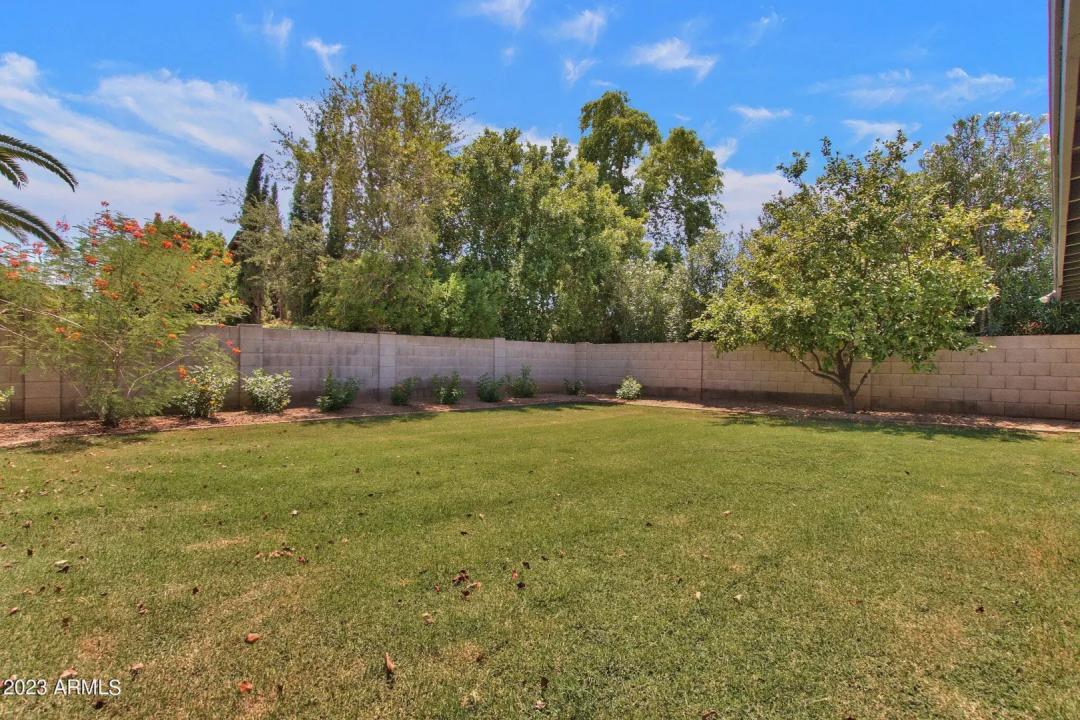Real Estate Picture 20