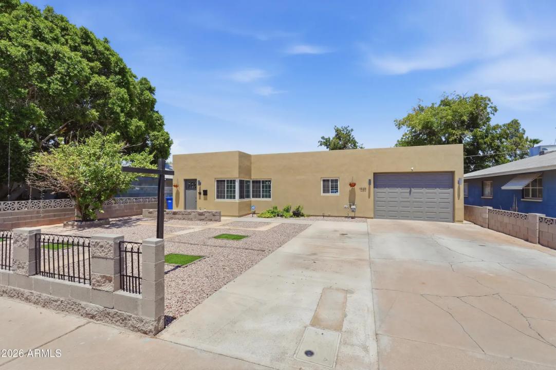 Real Estate Picture 2