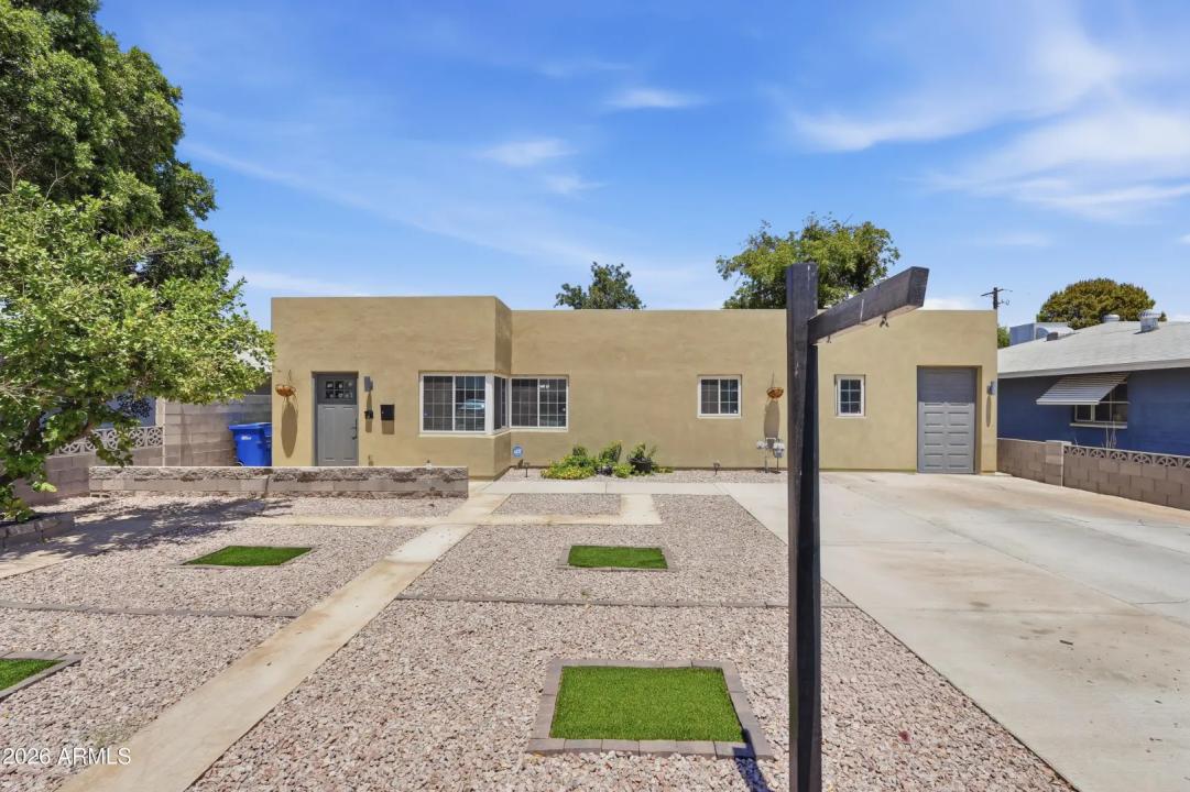Real Estate Picture 3