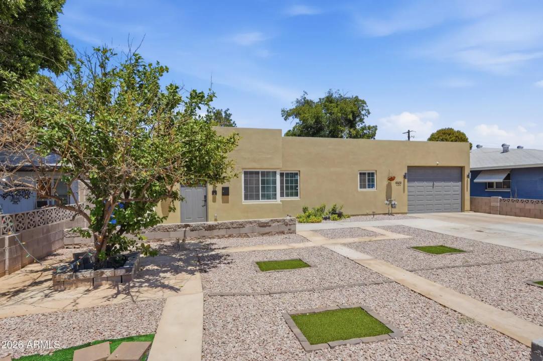 Real Estate Picture 4