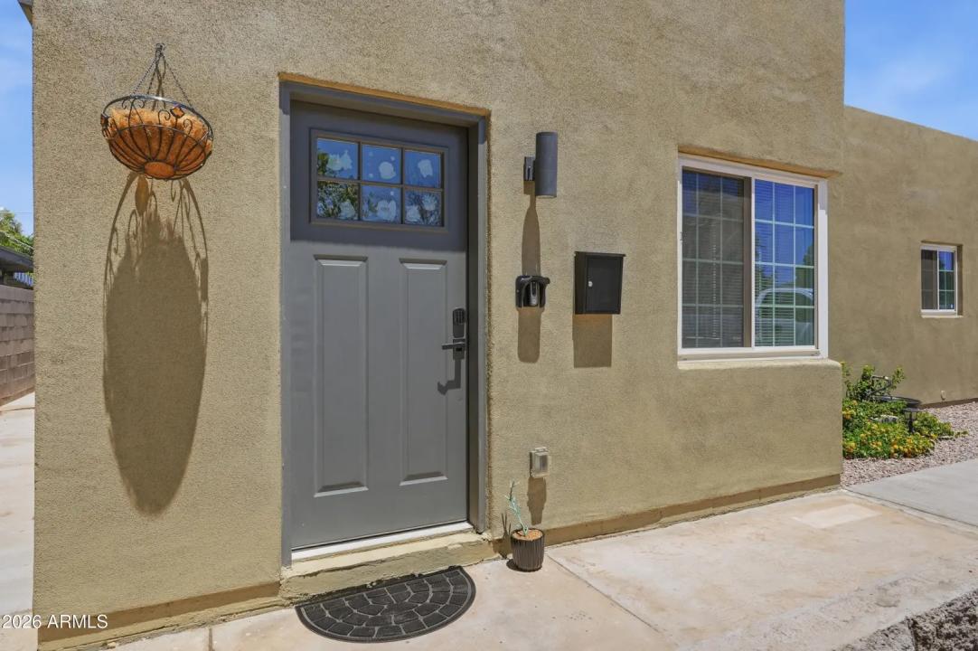 Real Estate Picture 6