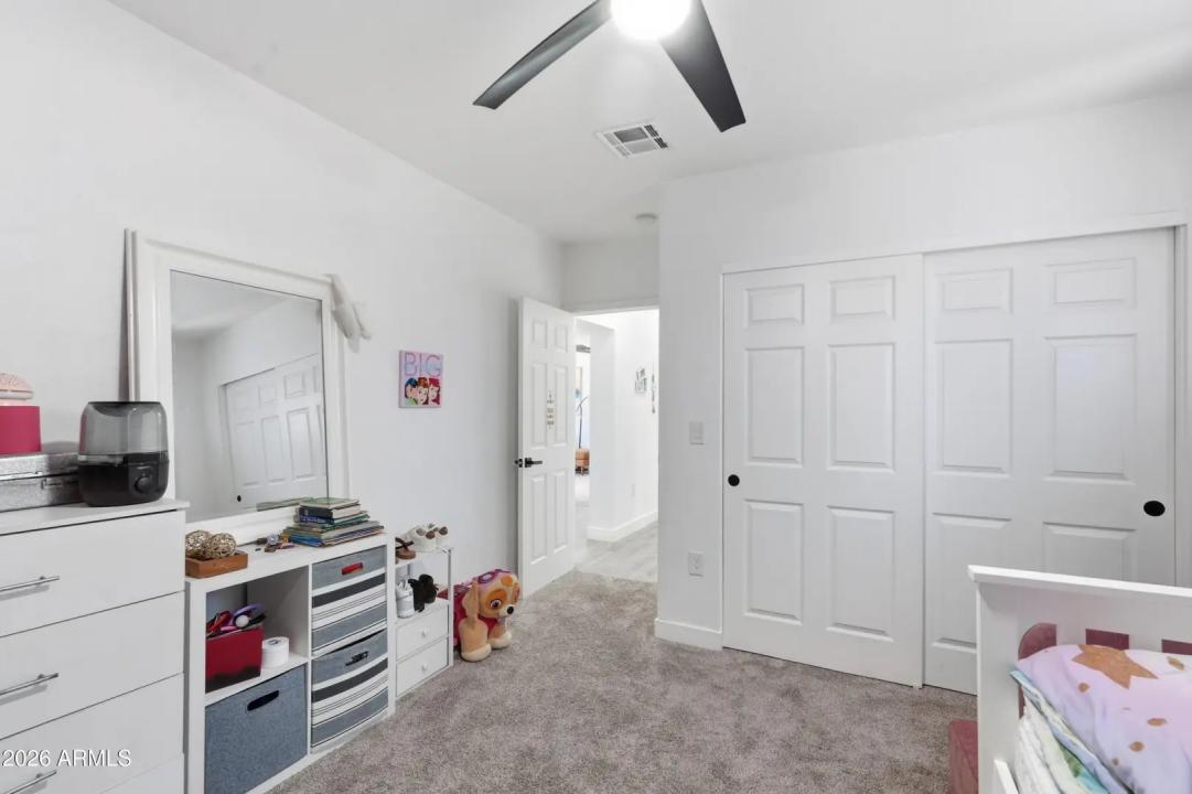 Real Estate Picture 19