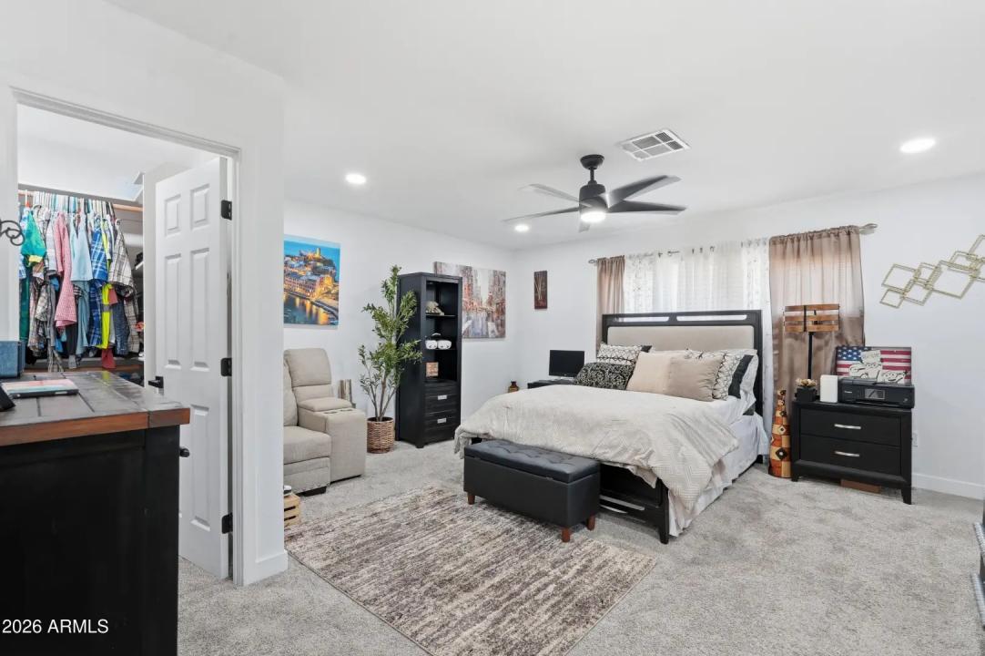 Real Estate Picture 23