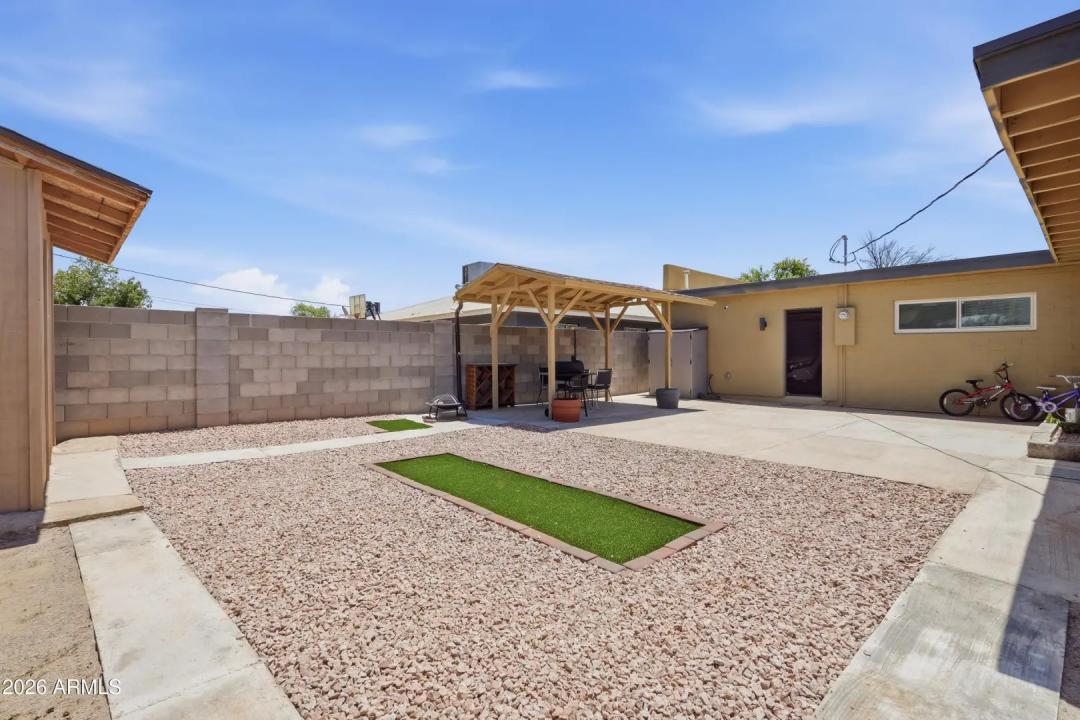 Real Estate Picture 36