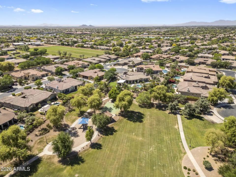 Real Estate Picture 77