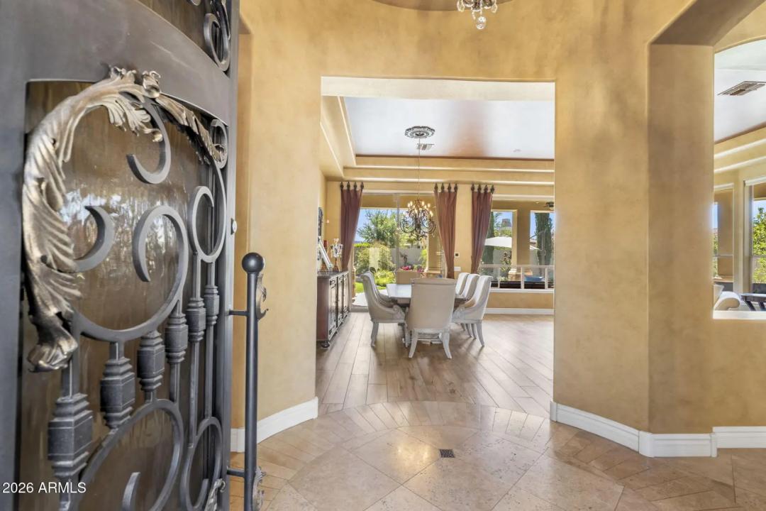 Real Estate Picture 12