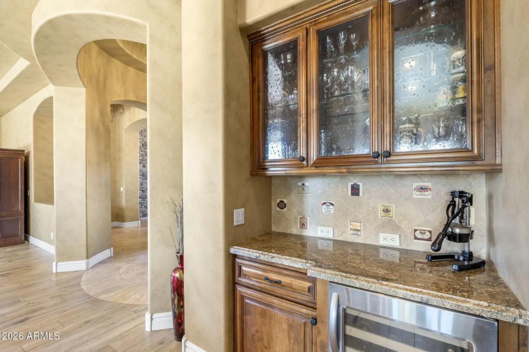 Real Estate Picture 27