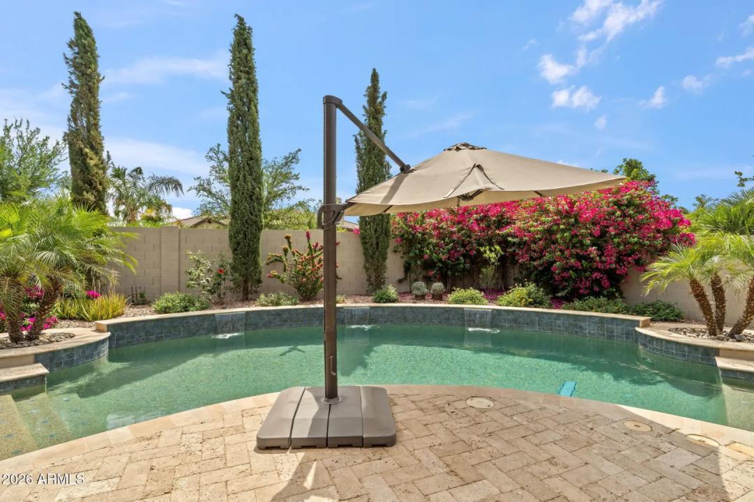 Real Estate Picture 32